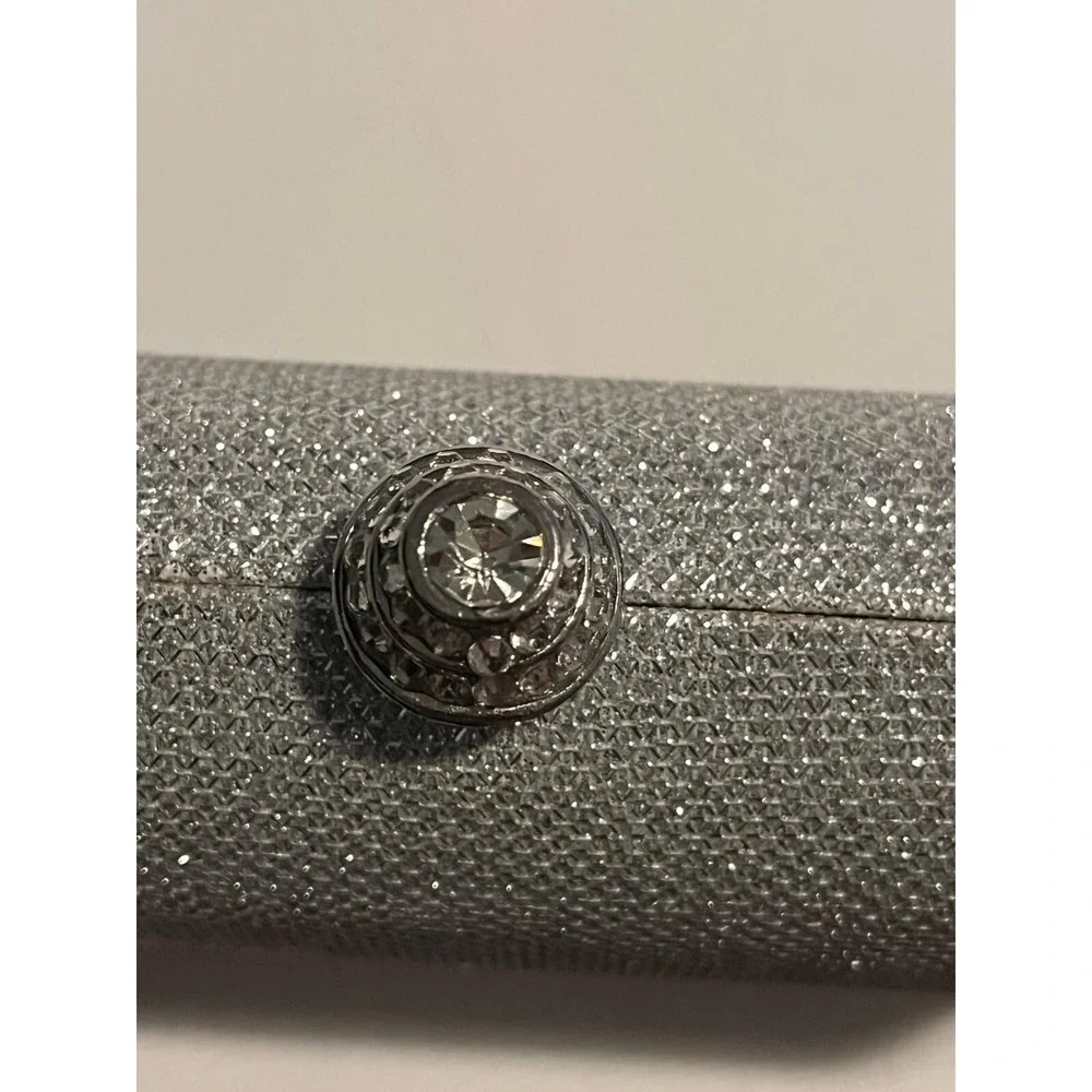 The Unbranded Brand women silver